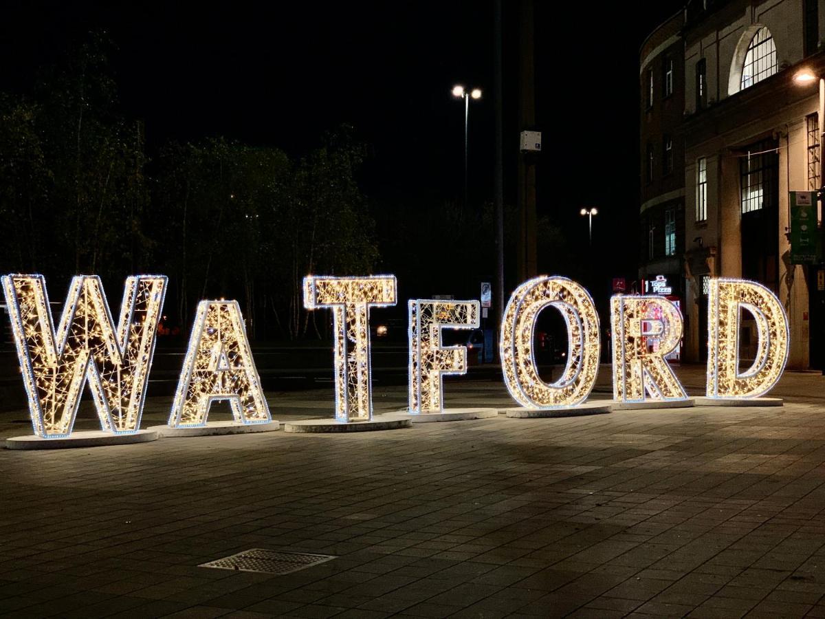 Watford & Bushey Stays المظهر الخارجي الصورة